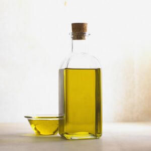 Extra virgin olive oil: the cornerstone of the mediterranean diet